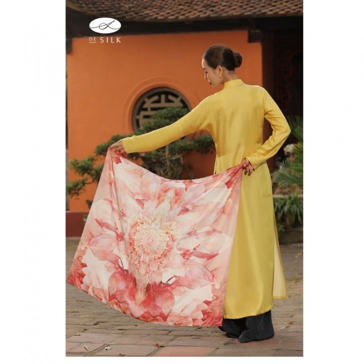 Square silk scarf- Dahlia 100*100cm